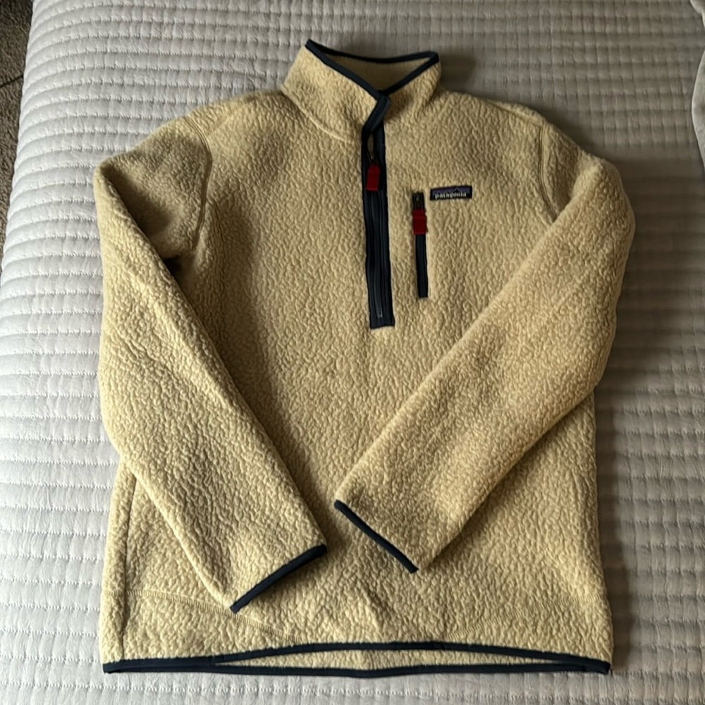 Men’s Patagonia Quarter Zip Size:Small